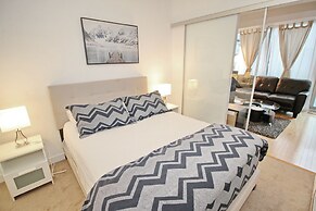 High-Rise Junior 2Br Condo downtown