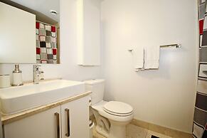 High-Rise Junior 2Br Condo downtown