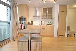 High-Rise Junior 2Br Condo downtown