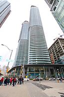 High-Rise Junior 2Br Condo downtown