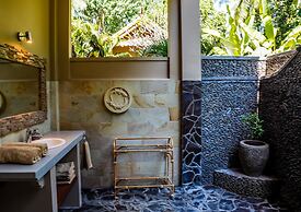 Devi's Place Tejakula