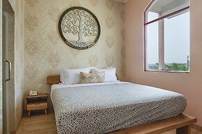 River Walk Urban Camping House