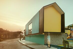 River Walk Urban Camping House