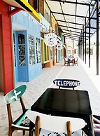 River Walk Urban Camping House