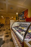 River Walk Urban Camping House