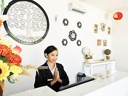 River Walk Urban Camping House