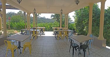 River Walk Urban Camping House