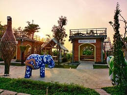 River Walk Urban Camping House