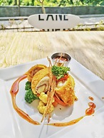 River Walk Urban Camping House