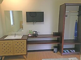 River Walk Urban Camping House