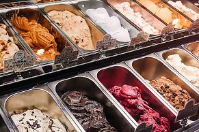 River Walk Urban Camping House