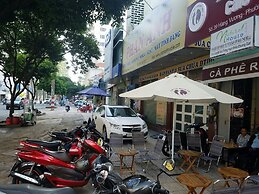 Natural House Hostel