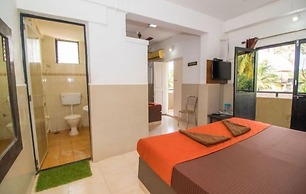 Hotel Travellers Inn