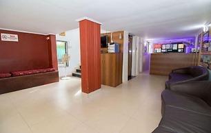 Hotel Travellers Inn