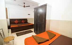 Hotel Travellers Inn