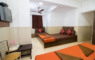 Hotel Travellers Inn