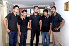 Hotel Travellers Inn