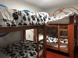 Déjà Vu Backpackers