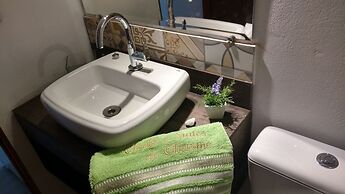 Chalé de Charme MANDOMAI - Suítes Cozinha Compacta e Chalé Gourmet Exc