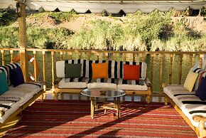 Dahabeya Queen Farida