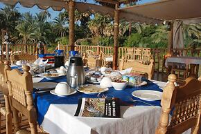 Dahabeya Queen Farida