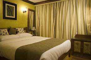 Dahabeya Queen Farida