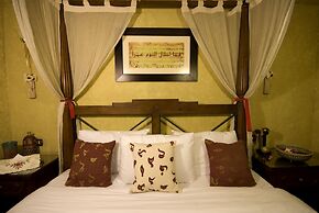 Dahabeya Queen Farida