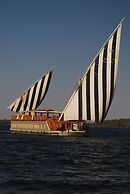 Dahabeya Queen Farida