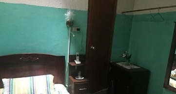 Hostal la Chorrera - Hostel