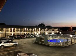 Inn At Mexia
