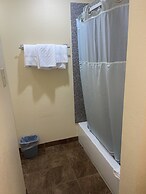 Inn At Mexia