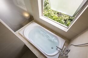 The Tropical Residence Serviced Homestay