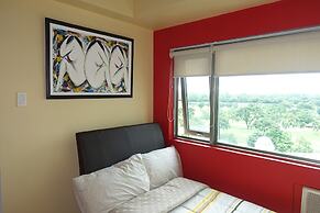 Luxury Condo at Forbeswood Parklane