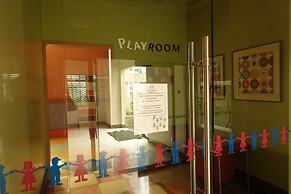 Luxury Condo at Forbeswood Parklane