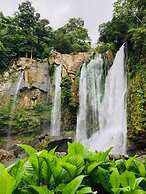 Cabinas D'Val Boutique Hotel