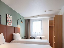 ibis Bayeux Port En Bessin