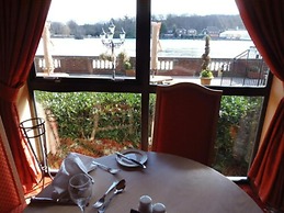 Lakeside International Hotel