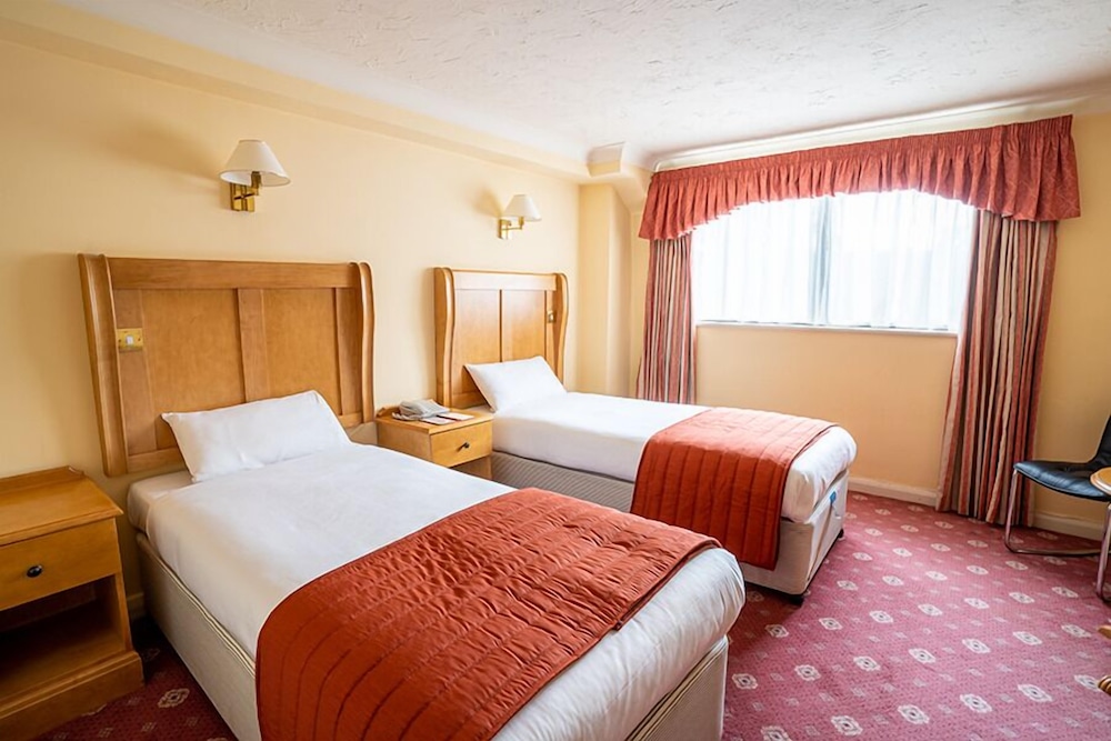 Lakeside International Hotel