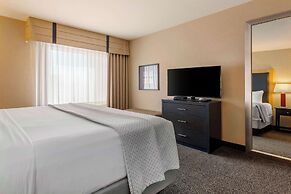 Cambria Hotel Fort Collins