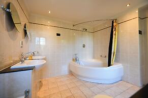 Savoy Park Hotel