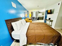 Blue Spruce Motel & Townhouses