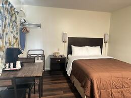 Blue Spruce Motel & Townhouses