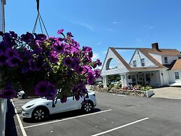 Blue Spruce Motel & Townhouses