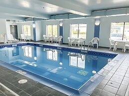 Comfort Inn & Suites Cambridge