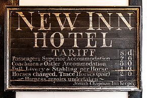 The New Inn by Roomsbooked