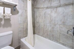 Travelodge by Wyndham Kingsland GA