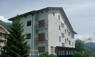 Hotel Dujany