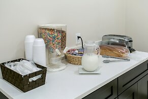 Eisenhower Hotel & Conference Center