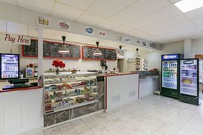 Eisenhower Hotel & Conference Center