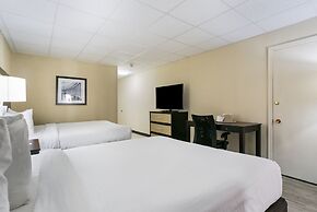 Eisenhower Hotel & Conference Center